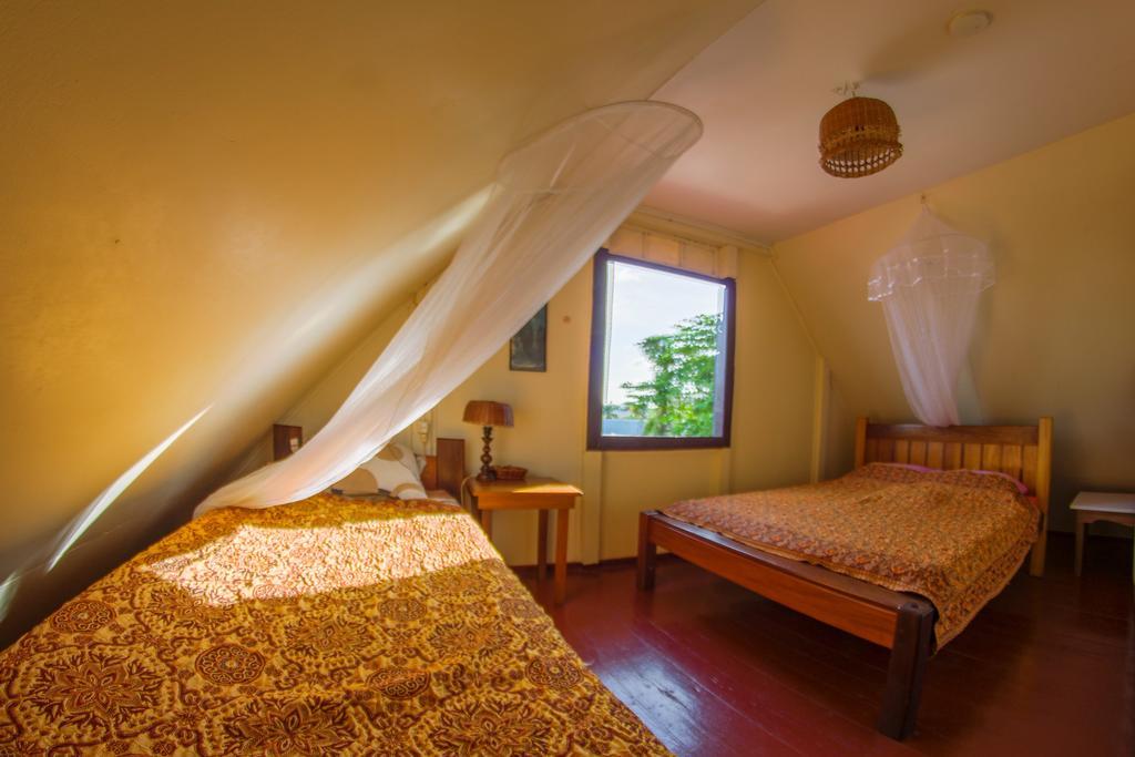 Guesthouse Un Pied-A-Terre Παραμαρίμπο Εξωτερικό φωτογραφία