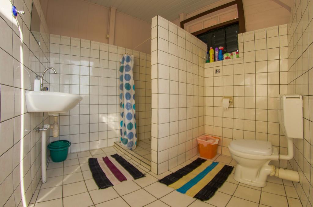 Guesthouse Un Pied-A-Terre Παραμαρίμπο Εξωτερικό φωτογραφία